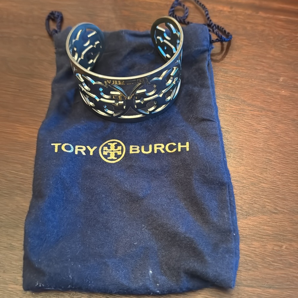 Tory Burch cuff - Picture 4 of 4